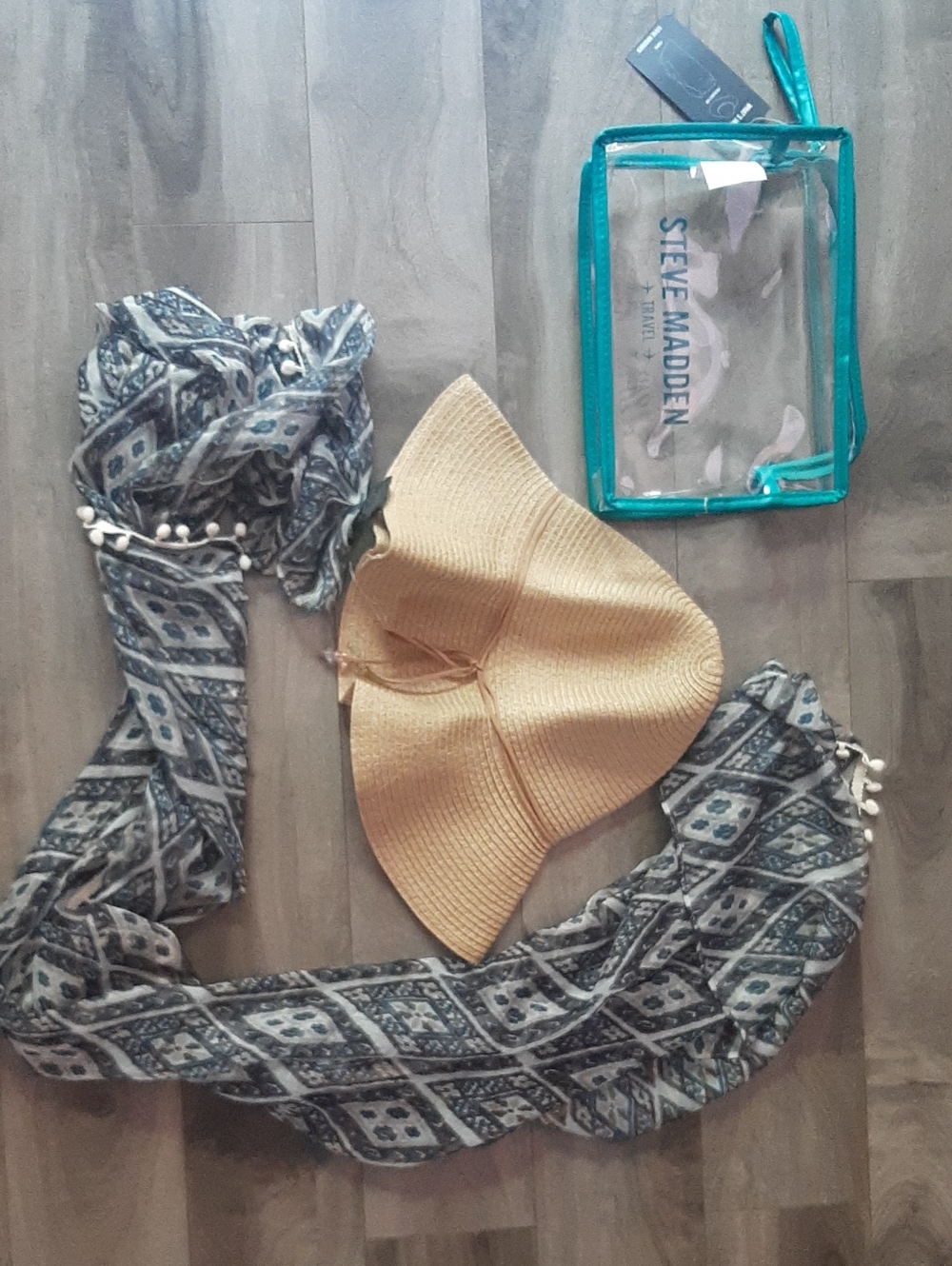 Steve Madden Travel Packable Hat & Pareo